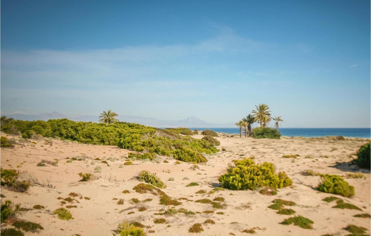 Lovely Apartment In Santa Pola With Wifi Exterior foto